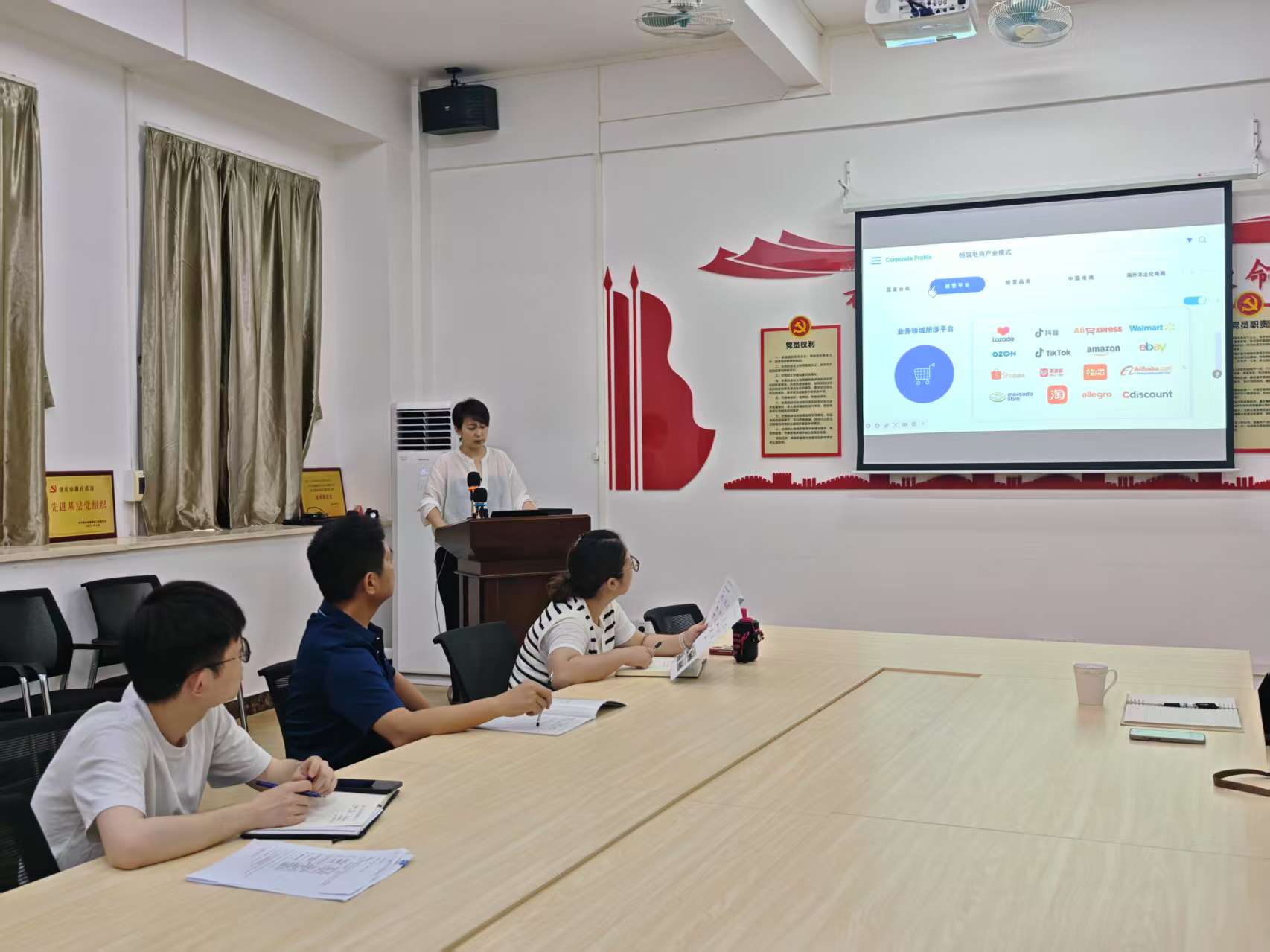 573e1824e1ee32aacc61f1ccd6704ff