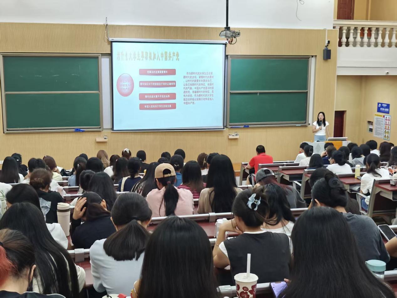 图为宣讲过程 (18)